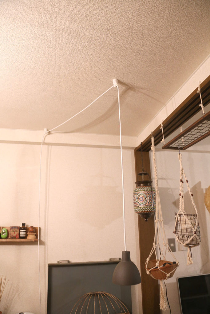 石膏ボードの天井に照明を吊るす方法を紹介します | レイサーン